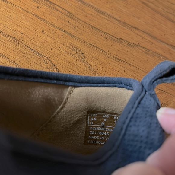 Clarks Slip On Shoes - Picture 5 of 6